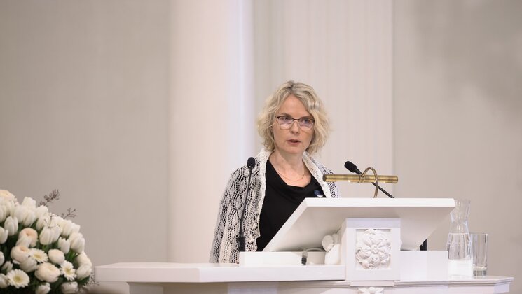 Kaasprofessor Margit Keller Tartu Ülikooli aulas